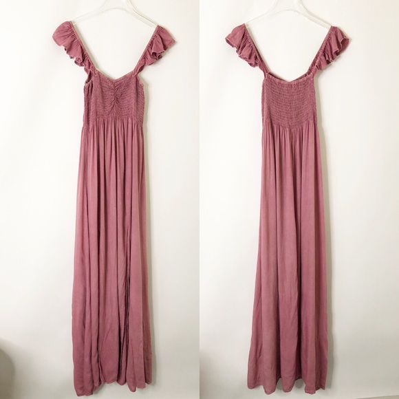 Raviya Dresses & Skirts - Raviya softly faded lavender maxi dress
